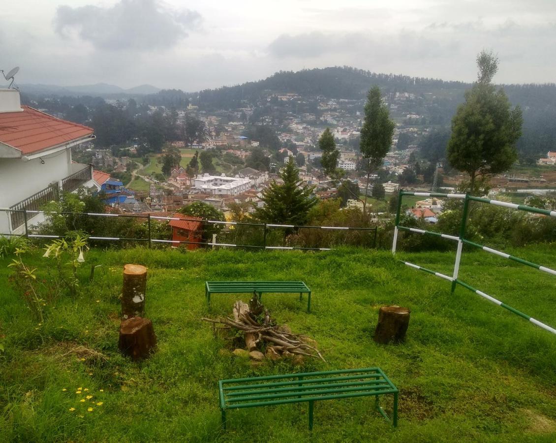 Berry Hills Resort Ooty Exteriör bild