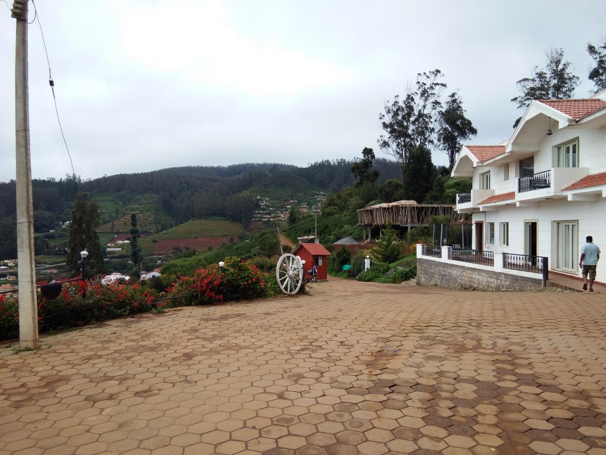 Berry Hills Resort Ooty Exteriör bild
