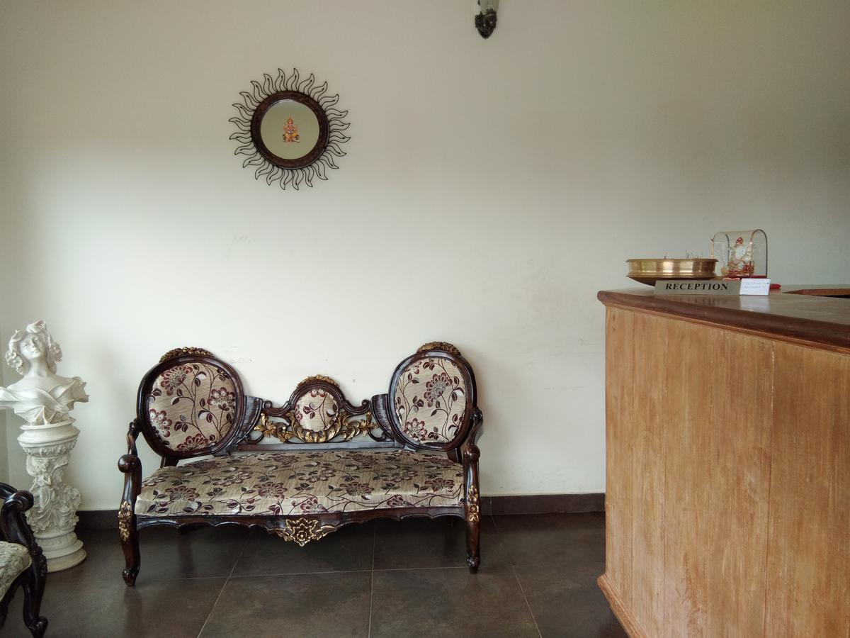 Berry Hills Resort Ooty Exteriör bild