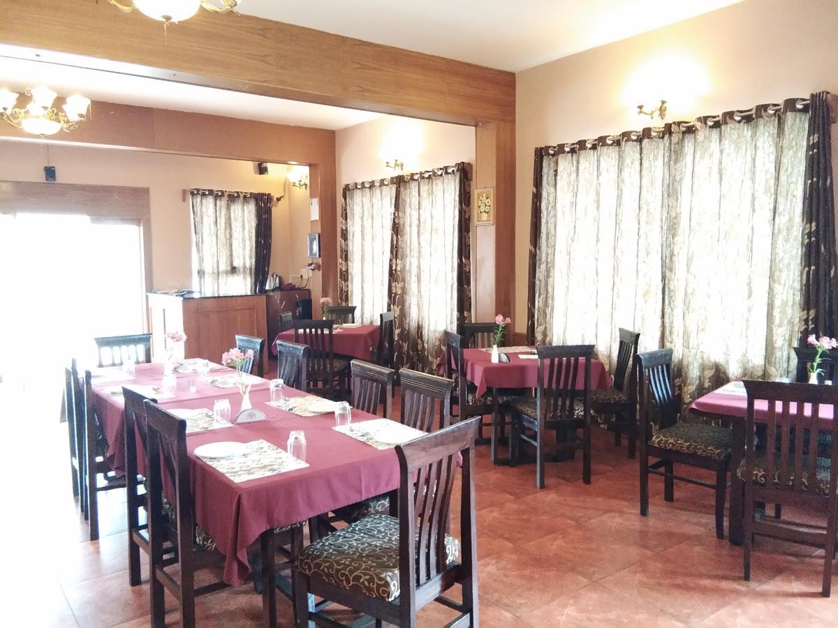 Berry Hills Resort Ooty Exteriör bild