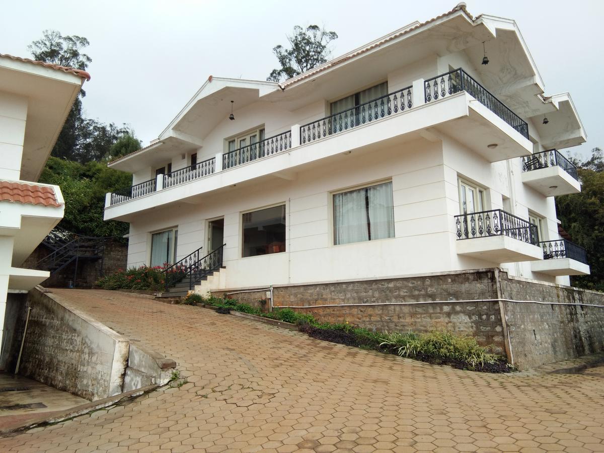 Berry Hills Resort Ooty Exteriör bild