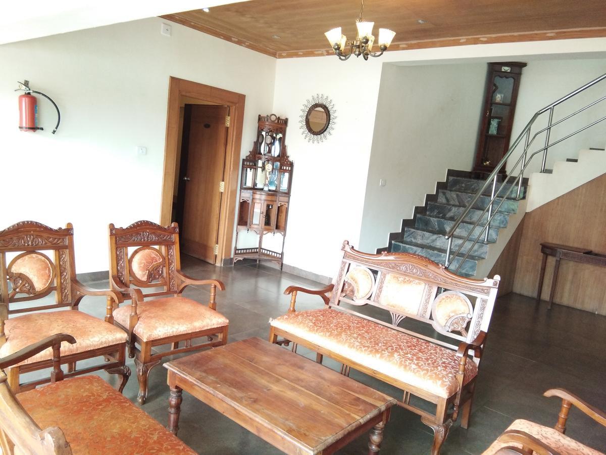 Berry Hills Resort Ooty Exteriör bild