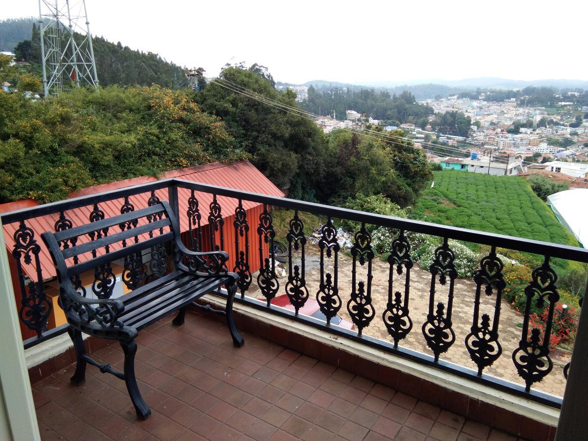Berry Hills Resort Ooty Exteriör bild